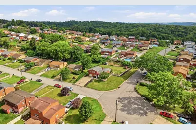 1729 Beryl Dr, Pittsburgh, PA 15227 - Photo 38