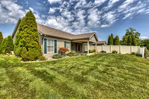 501 Kristi Dr, Hempfield Township, PA 15601 - Photo 28