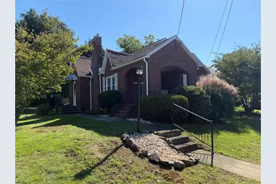 42 S Crescent Avenue, Hermitage, PA 16148 - Photo 2