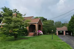 42 S Crescent Ave, Hermitage, PA 16148 - Photo 12