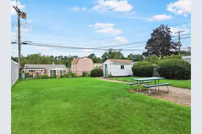 320 Livingston Rd, West Mifflin, PA 15122 - Photo 26