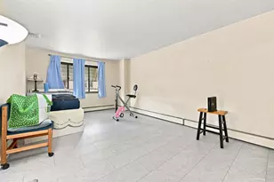 705 Broadway Ave, Stowe Township, PA 15136 - Photo 8