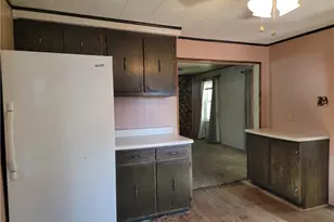 214 Perry St, Punxsutawney Area School District, PA 15767 - Photo 2