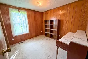 1565 Lee Ln, Grove City Boro, PA 16127 - Photo 6