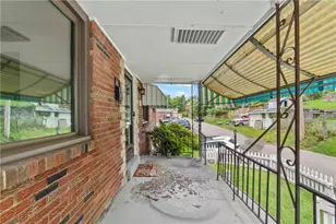 1818 Oakhurst St, Pittsburgh, PA 15210 - Photo 2