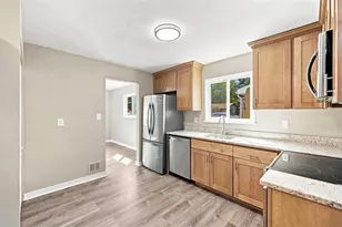 6 S Spring St, Etna, PA 15223 - Photo 10
