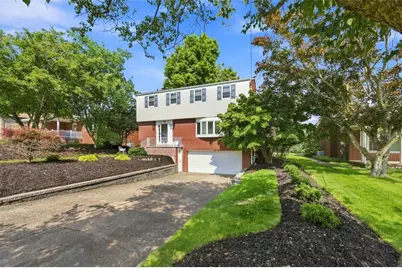 139 Maryland Dr, Scott Township, PA 15106 - Photo 4