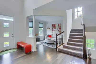 107 Victoria Court, Robinson Twp, PA 15136 - Photo 2
