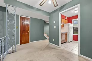 826 Carriage Cir, Pittsburgh, PA 15205 - Photo 8