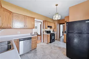 811 Alcoma St, Sharon, PA 16146 - Photo 18