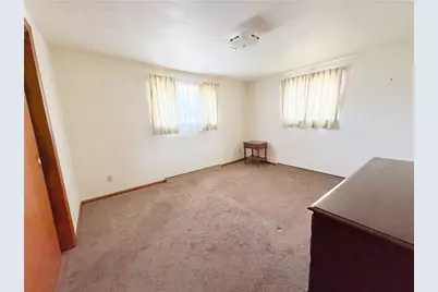420 Hillview Dr, Upper Burrell, PA 15068 - Photo 12