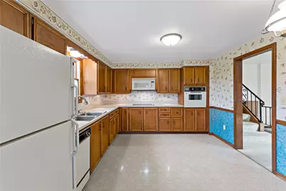 430 Spring Street Ext, Adams Township, PA 16046 - Photo 10