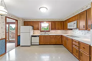 430 Spring St Ext, Adams Township, PA 16046 - Photo 8
