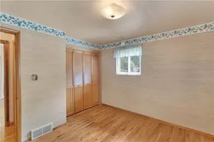 708 Regency Dr, Pittsburgh, PA 15239 - Photo 16