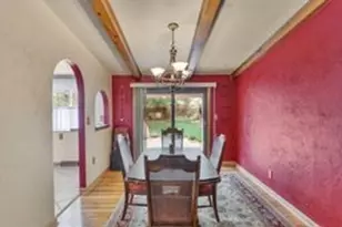 708 Regency Dr, Pittsburgh, PA 15239 - Photo 8