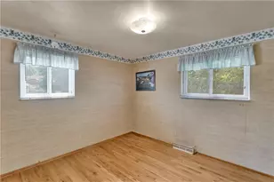 708 Regency Dr, Pittsburgh, PA 15239 - Photo 16