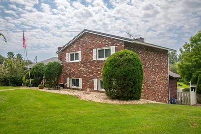 107 Hillman Park Dr, Luzerne Township, PA 15417 - Photo 2