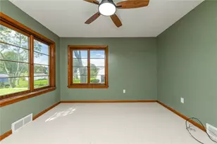423 Flower Ave, Grove City Boro, PA 16127 - Photo 18