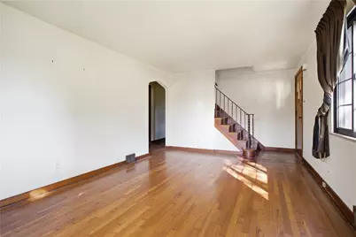 1045 Silver Ln, Robinson Twp, PA 15136 - Photo 12