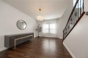 104 Chesapeake Dr, Jefferson Hills, PA 15236 - Photo 8
