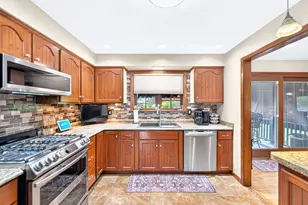10809 Hunters Woods Ln, North Huntingdon, PA 15642 - Photo 18
