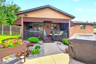 10809 Hunters Woods Ln, North Huntingdon, PA 15642 - Photo 44