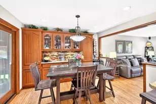 10809 Hunters Woods Ln, North Huntingdon, PA 15642 - Photo 8