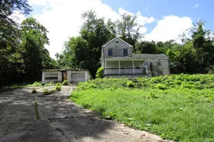 63 Petunia St, Pittsburgh, PA 15210 - Photo 2