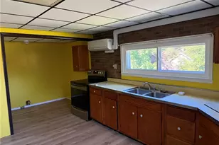 17 E Franklin St, Pittsburgh, PA 15315 - Photo 16