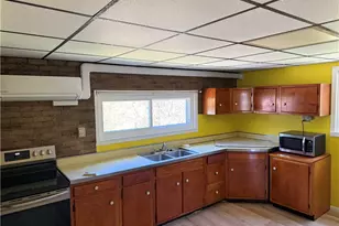 17 E Franklin St, Pittsburgh, PA 15315 - Photo 8