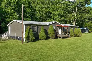 113 Williams Rd, Jefferson Township, PA 15438 - Photo 2