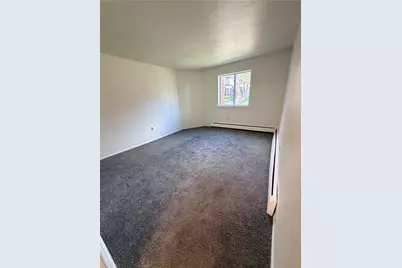 439 3rd St, Pitcairn, PA 15140 - Photo 4