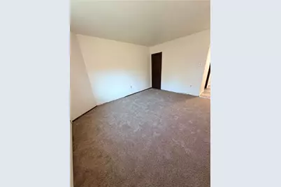 439 3rd St, Pitcairn, PA 15140 - Photo 18