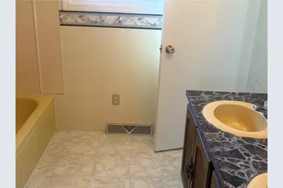 1369 Hofius Lane, Hermitage, PA 16148 - Photo 28
