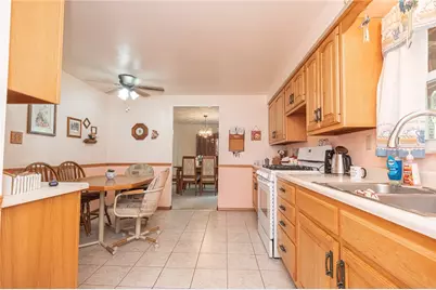 448 Rainier Dr, Pittsburgh, PA 15239 - Photo 8