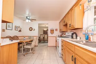 448 Rainier Dr, Pittsburgh, PA 15239 - Photo 8