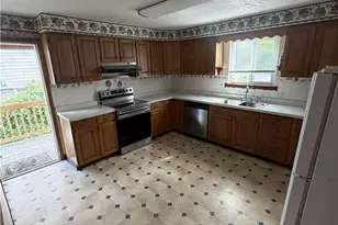 48 Henderson Dr, Canonsburg, PA 15317 - Photo 4