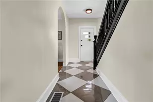 736 Market St, Bridgewater, PA 15009 - Photo 18