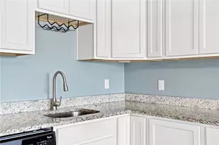 535 10th St, Pitcairn, PA 15140 - Photo 6