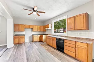 130 Euclid Ave, Sharon, PA 16146 - Photo 8