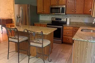 404 Country View Dr, Lower Burrell, PA 15068 - Photo 14