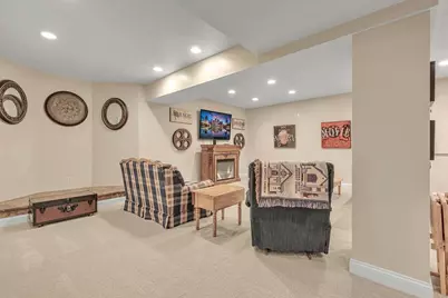 101 Sunray Dr, Center Township, PA 15001 - Photo 30