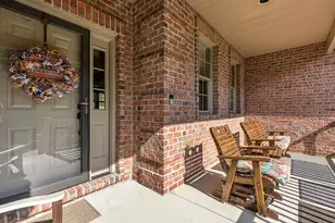 101 Sunray Dr, Center Township, PA 15001 - Photo 2