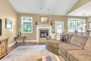 101 Sunray Dr, Center Township, PA 15001 - Photo 8