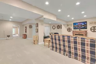 101 Sunray Dr, Center Township, PA 15001 - Photo 32