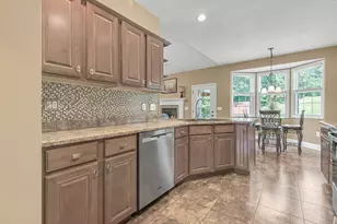 101 Sunray Dr, Center Township, PA 15001 - Photo 14