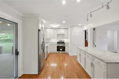 84 Hall Avenue, Pittsburgh, PA 15205 - Photo 10