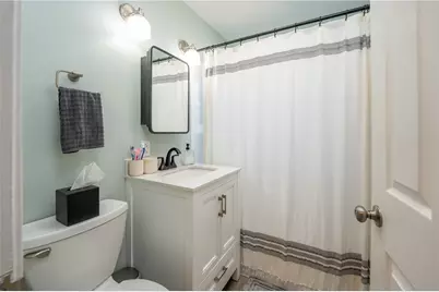 132 E 2nd Ave, Latrobe, PA 15650 - Photo 16