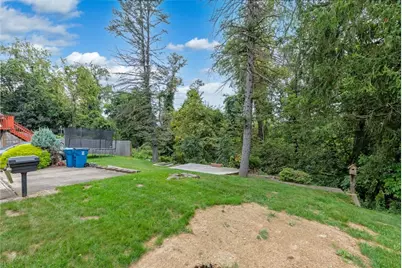224 Kingston Dr, Wilkins Township, PA 15235 - Photo 34