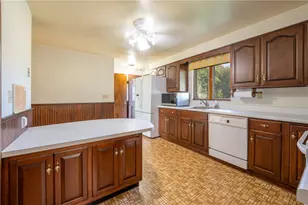 1217 Hillview Dr, North Huntingdon, PA 15642 - Photo 8